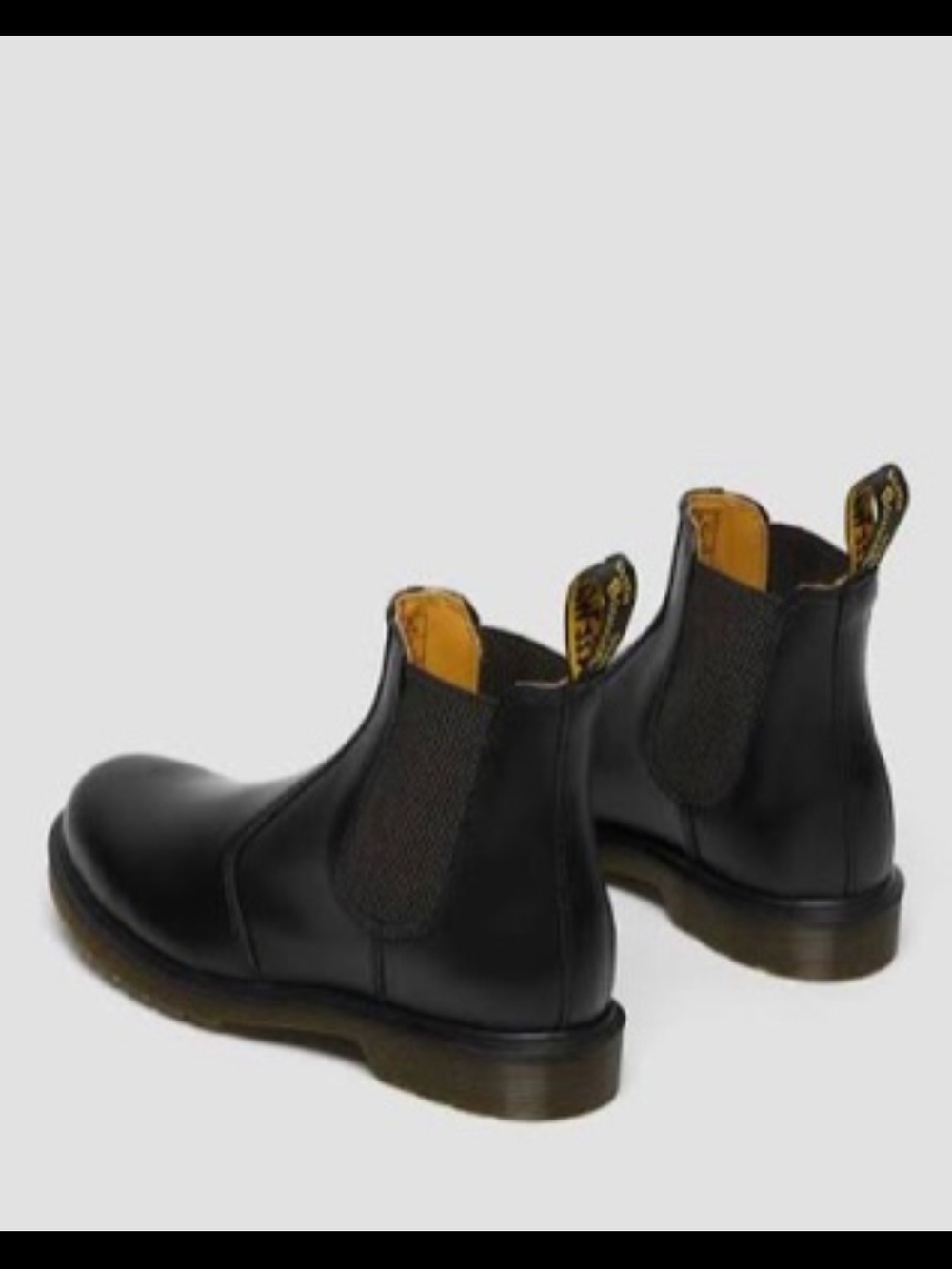Unisex Dr. Martens Black Leather Chelsea Boots. Women Size 6. Mens Size 5